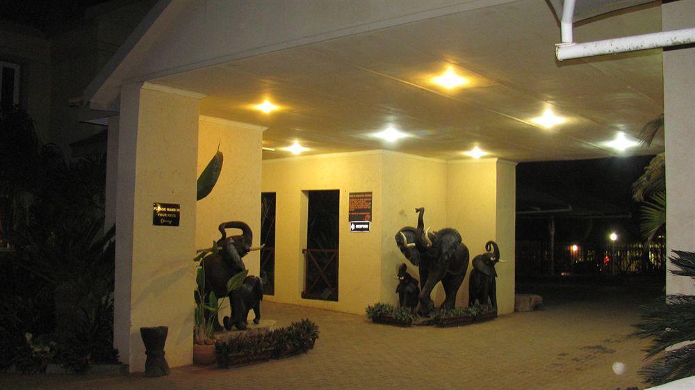 Ivory Tusk Lodge Tzaneen Exterior photo